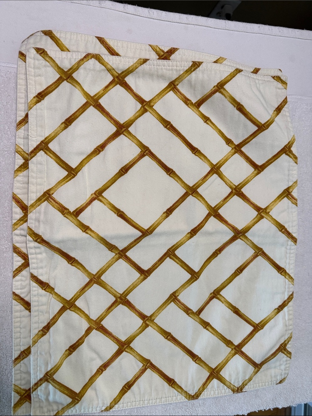 4 cotton placemats. Bamboo cane motif.